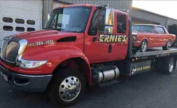 Ernie's Towing